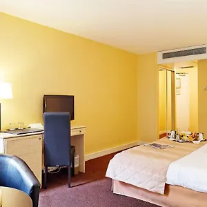 Auteuil Tour Eiffel Отель 4*