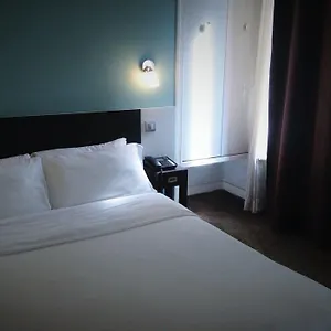 Hotel Du Maine 2*