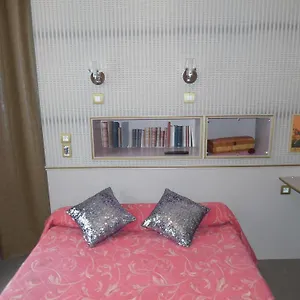 Nazareth 3*