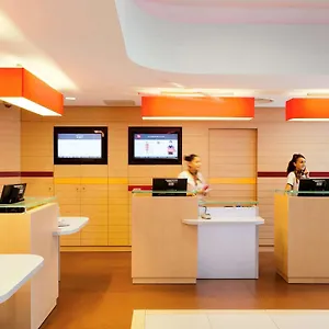 Hotel Ibis Paris La Défense Esplanade Courbevoie