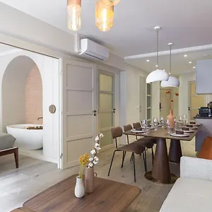 The Rosemary Eiffel Tower Apartment *