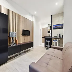 269 Pereire - Superb In Paris