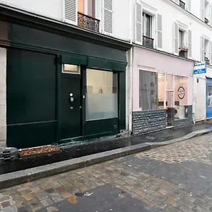Black & White - Chic & Petit Maison- Pigalle 9eme *