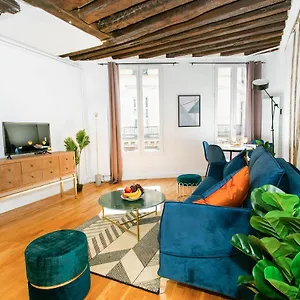Louvre - Rivoli Apartment *