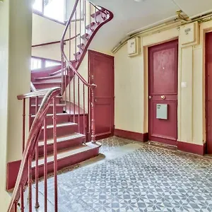 Studio Sur Les Toits Parisiens Paris