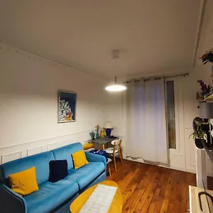 Cosy Au Coeur De Homestay Paris