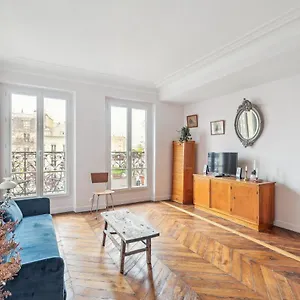 Spacious 'canal Saint Martin' For 6 By Weekome Apartment *