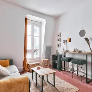 Wonderful At Place De La Bastille Apartment *