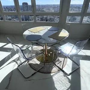 Apartment With Amazing View Of + Parking