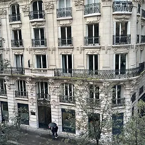 Cosy Chatelets Les Halles Homestay