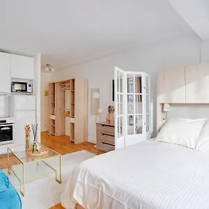 Parisian Charm Porte Maillot *