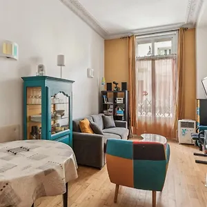 Charmant En Plein Coeur Du Marais Paris