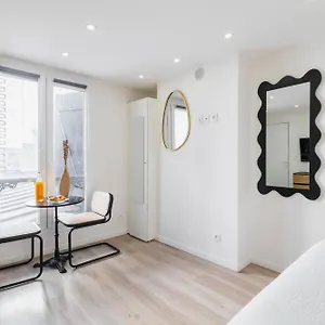 Elegant Proche Metro - 11 - 2p - Flat-guest Apartment Paris