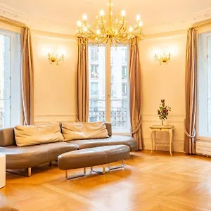 Apartment Haussmannien Auteuil