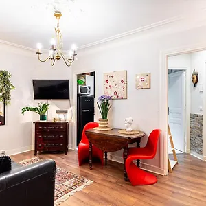 Guestready - Cozy Elegance Near Attractions Apartment Paris