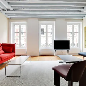 Turenne - Voges Luxury Apartment Paris