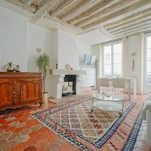 2 Bedroom With The Location Of In 2nd Arr Apartment