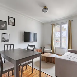 Montmartre Seveste Ii Magnifique 2br Apartment Paris