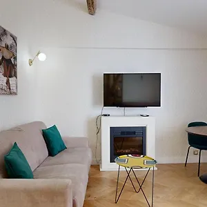 Bluestay 115 - Superbe A * Paris