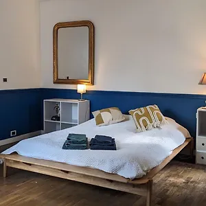 D'hotes Calmes Sur Jardin Batignolles Paris