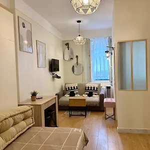 Arc De Triomphe -marie Antoinette Garden Appartement