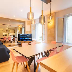 Loft 4 Bedroom Montmartre Pigalle Ac By Lcc Agency Apartment