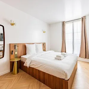 152 Luxueuse-etienne Marcel-chatelet-paris 3 *