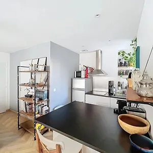 Apartment Charming 2-room Getaway Near Le Marais Paris