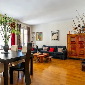 Apartment Creative Artist's Retreat In *