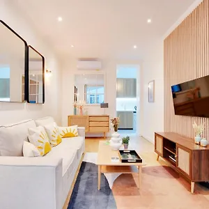 Pick A Flat's In Le Marais - Rue Vieille Du Temple *