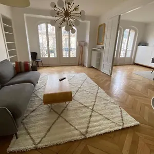 Apartment En Plein Coeur De *