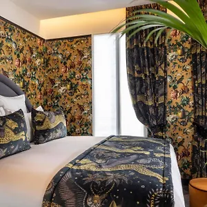 Hotel Ginette A La Folie & 4*