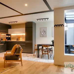 아파트 Urban Flat 170 - Amelot In Center Of *
