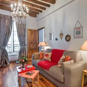 Maison Saintonge 4* Paris