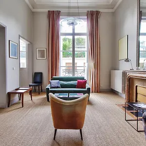 Apartment Hoche *