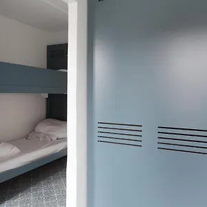 Untalented - Hotel 3*