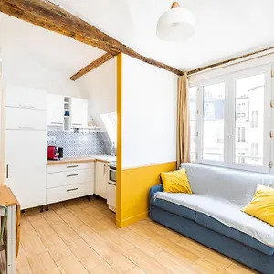 Lovely Saint-lazare Opera Apartment *