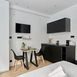 Bastille By Prestige Apartment