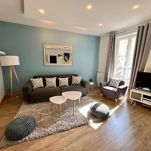 Newly Renovated Spacious In Montorgeuil Area
