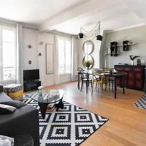 Apartment Geranimus Heart Of Marais Paris