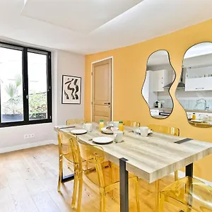 3 2eme - Iii Apartment *