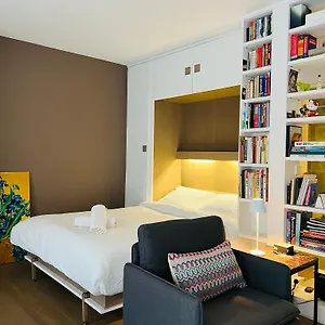 Another Attractive Flat Near By St-germain, St-placide