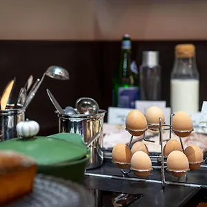 Hotell Mercure Place D'italie